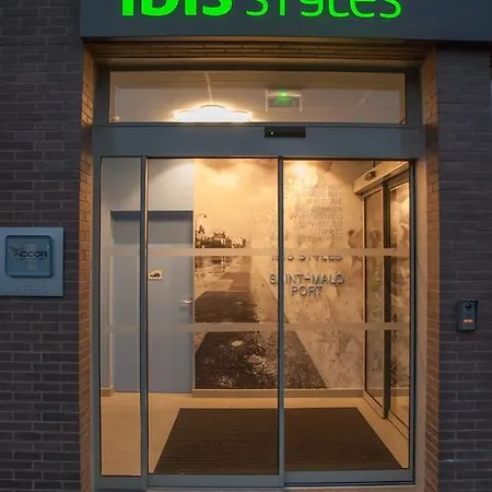 이비스 스타일 포트 3* 생말로