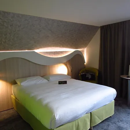 Ibis Styles Malo Port סן מלו