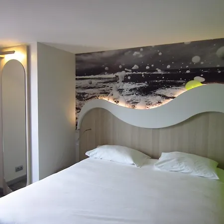 Ibis Styles Malo Port מלון
